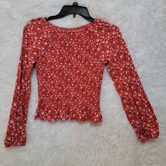 Old Navy Girls Salmon Floral Blouse Long Sleeve Smocked Styled Size 14/16 - Picture 1 of 10